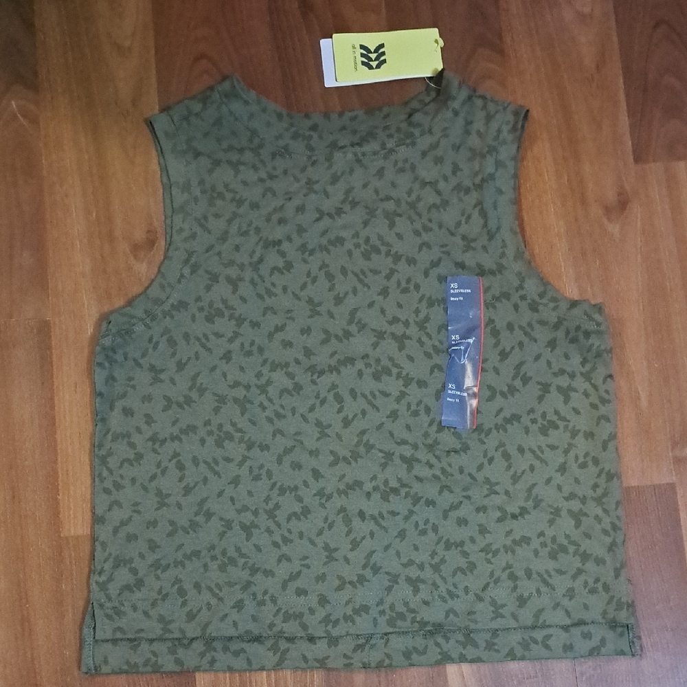 All in Motion Olive Patterned Muscle Tee